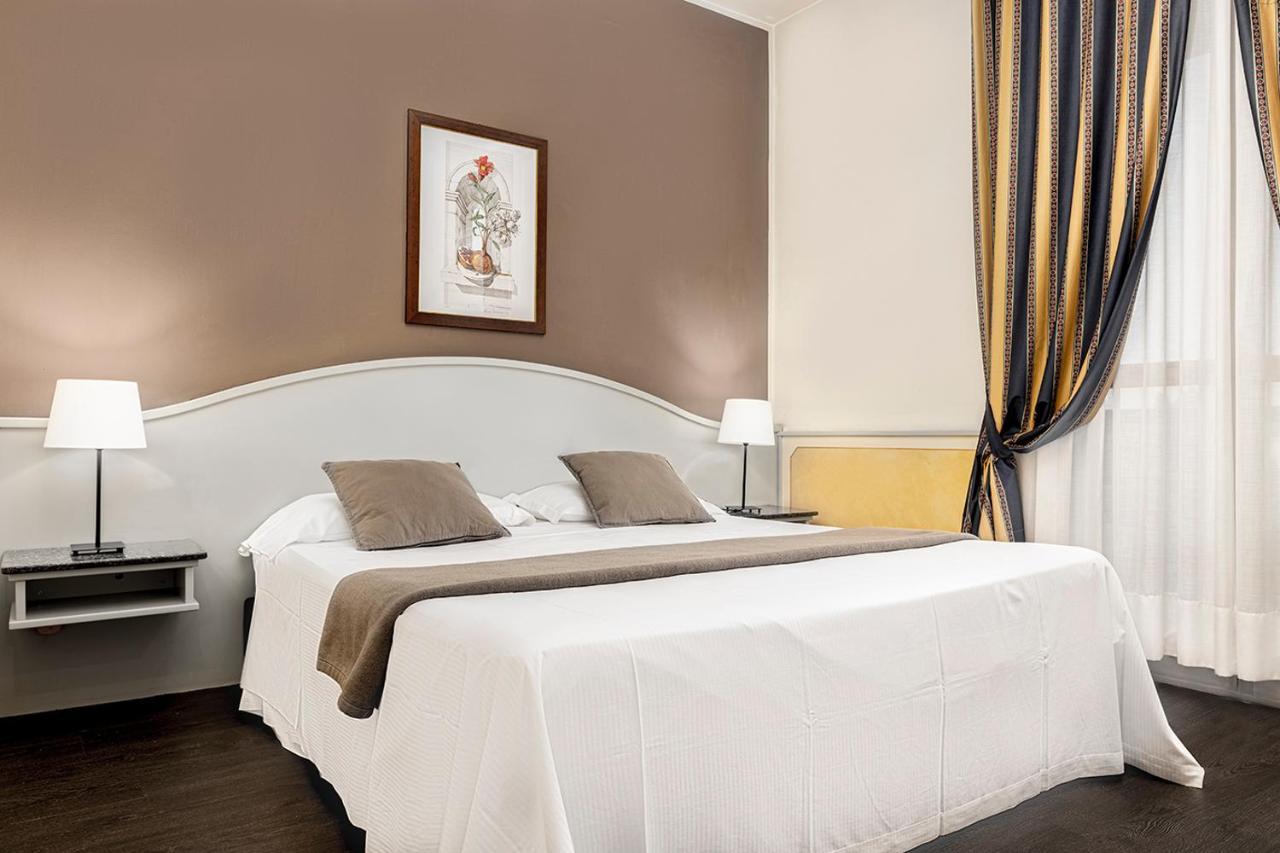 Hotel Poli Castelnovo di Sotto Zewnętrze zdjęcie
